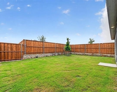 1316 Alfred Street - Photo Thumbnail 21