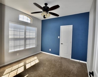 2529 Elk Hollow Lane - Photo Thumbnail 12