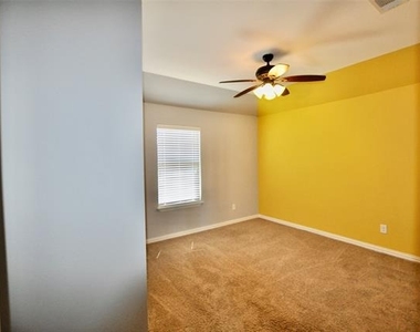 2529 Elk Hollow Lane - Photo Thumbnail 13