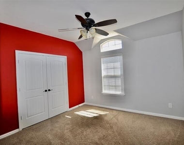 2529 Elk Hollow Lane - Photo Thumbnail 14