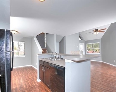 9831 Walnut Street - Photo Thumbnail 2