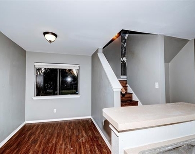 9831 Walnut Street - Photo Thumbnail 16