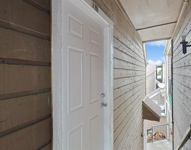 9805 Walnut Street - Photo Thumbnail 2