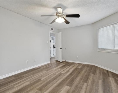9805 Walnut Street - Photo Thumbnail 13