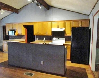 1117 Woodland Trail - Photo Thumbnail 5