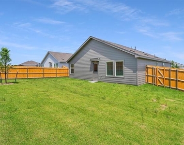 3710 Olender Place - Photo Thumbnail 32