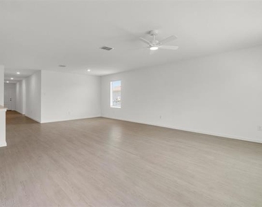 3710 Olender Place - Photo Thumbnail 10