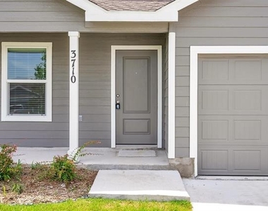 3710 Olender Place - Photo Thumbnail 3