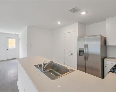 3710 Olender Place - Photo Thumbnail 19