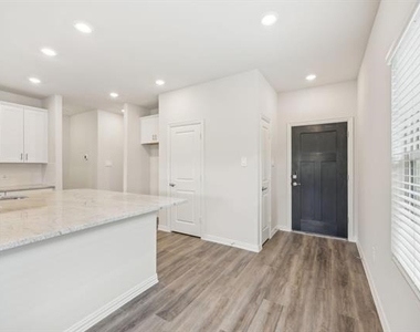 519 Ridgedale Drive - Photo Thumbnail 11