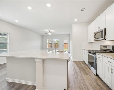 519 Ridgedale Drive - Photo Thumbnail 2