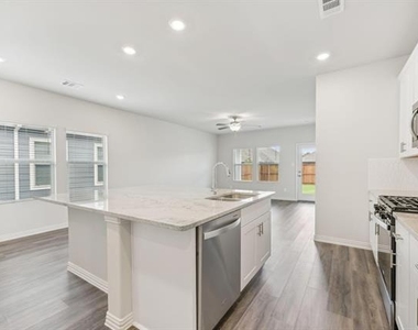 519 Ridgedale Drive - Photo Thumbnail 3