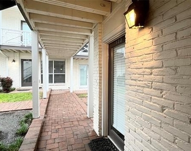 5925 E University Boulevard - Photo Thumbnail 1