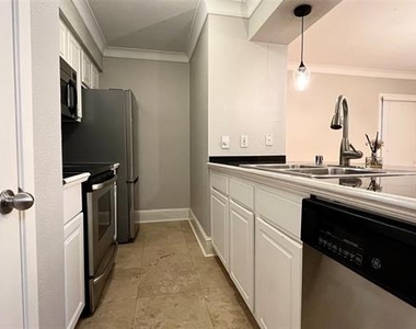 5925 E University Boulevard - Photo Thumbnail 2