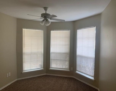 721 Bamboo Drive - Photo Thumbnail 11