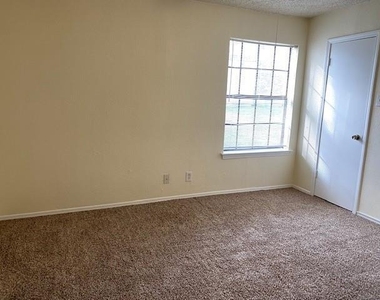 4748 Old Bent Tree Lane - Photo Thumbnail 13