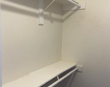 8127 Stonehurst Street - Photo Thumbnail 3
