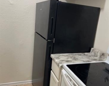 8127 Stonehurst Street - Photo Thumbnail 6