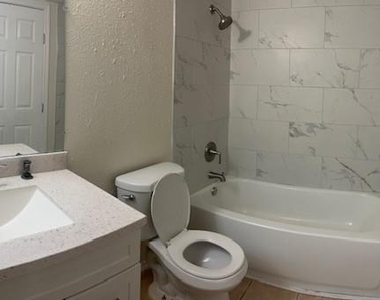 8127 Stonehurst Street - Photo Thumbnail 8