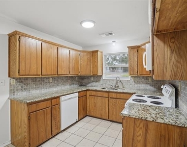 106 Shaw Street - Photo Thumbnail 7