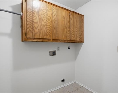 106 Shaw Street - Photo Thumbnail 18