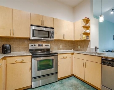 201 W Lancaster Avenue - Photo Thumbnail 3