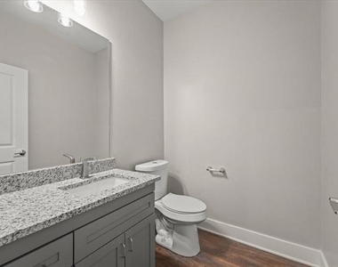 3413 Aaron Way - Photo Thumbnail 7