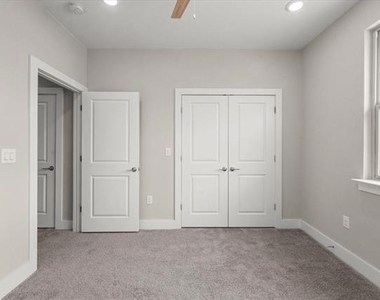 3413 Aaron Way - Photo Thumbnail 10
