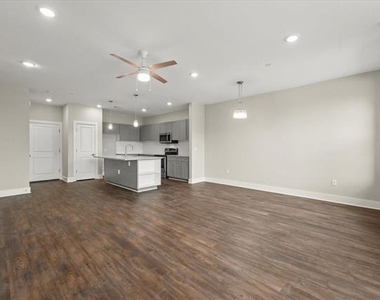 3413 Aaron Way - Photo Thumbnail 1