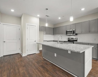 3413 Aaron Way - Photo Thumbnail 4