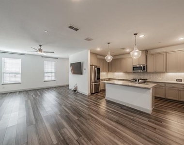 8584 Dynasty Lane - Photo Thumbnail 21