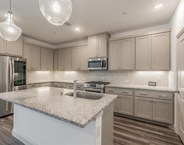 8584 Dynasty Lane - Photo Thumbnail 25