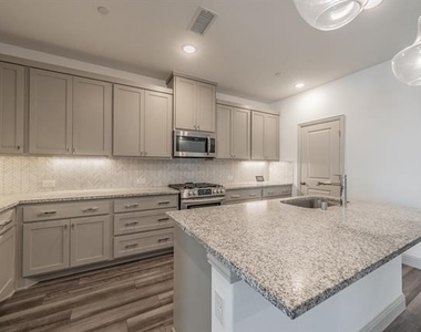 8584 Dynasty Lane - Photo Thumbnail 28