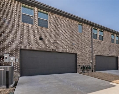 8584 Dynasty Lane - Photo Thumbnail 33
