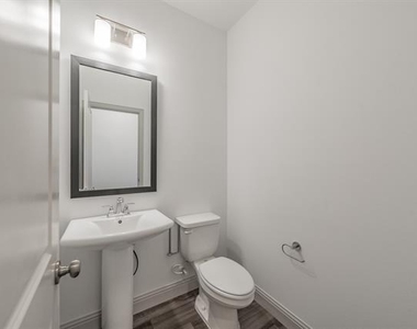 8584 Dynasty Lane - Photo Thumbnail 30