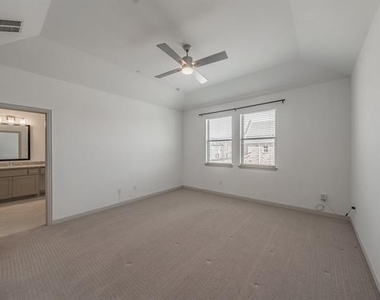 8584 Dynasty Lane - Photo Thumbnail 12