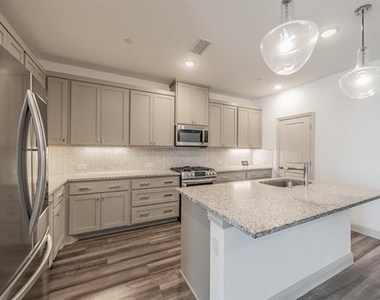 8584 Dynasty Lane - Photo Thumbnail 24