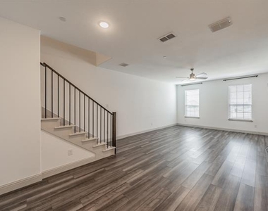 8584 Dynasty Lane - Photo Thumbnail 20