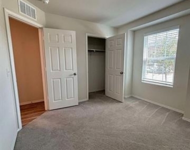 4444 Sagecroft Road - Photo Thumbnail 15