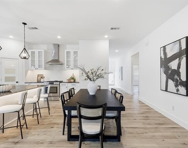901 Elsbeth Street - Photo Thumbnail 8