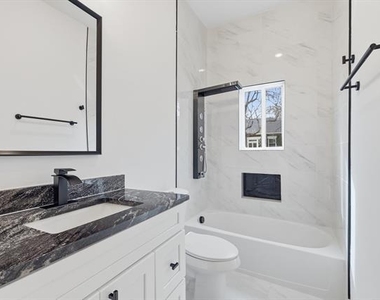 901 Elsbeth Street - Photo Thumbnail 27