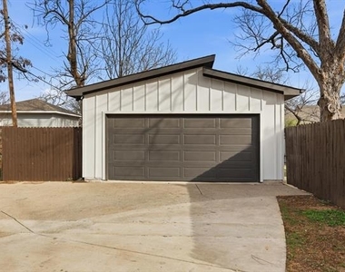 901 Elsbeth Street - Photo Thumbnail 39