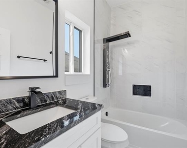 901 Elsbeth Street - Photo Thumbnail 33