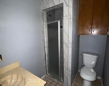 3925 Craig Drive - Photo Thumbnail 7