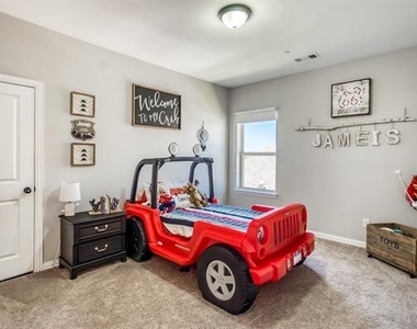 1208 Logan Trail - Photo Thumbnail 21