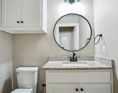 122 Elm Lane - Photo Thumbnail 7