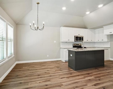 122 Elm Lane - Photo Thumbnail 2