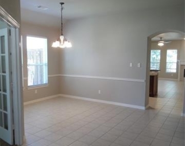 8572 Davis Drive - Photo Thumbnail 15