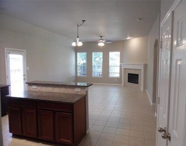 8572 Davis Drive - Photo Thumbnail 23
