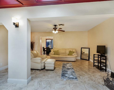 617 Lakeside Harbour - Photo Thumbnail 1
